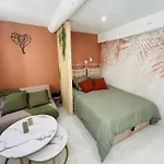 Apartment Le Charvet, Cosy En Plein Coeur De